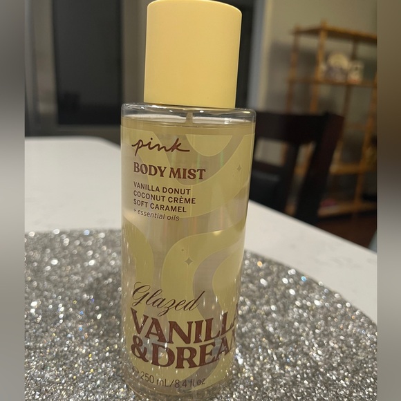 PINK Victoria's Secret Other - New! VS PINK!
